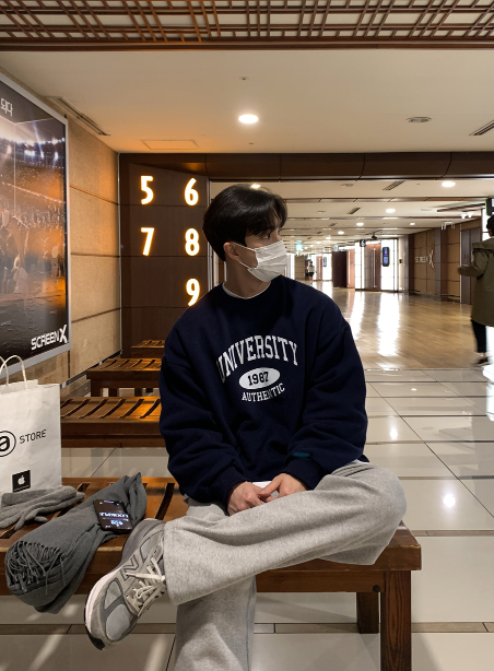 LOOKPLE（ルックプル）の「Eisler University Yang Ki-mo Over-Man（Tops）」