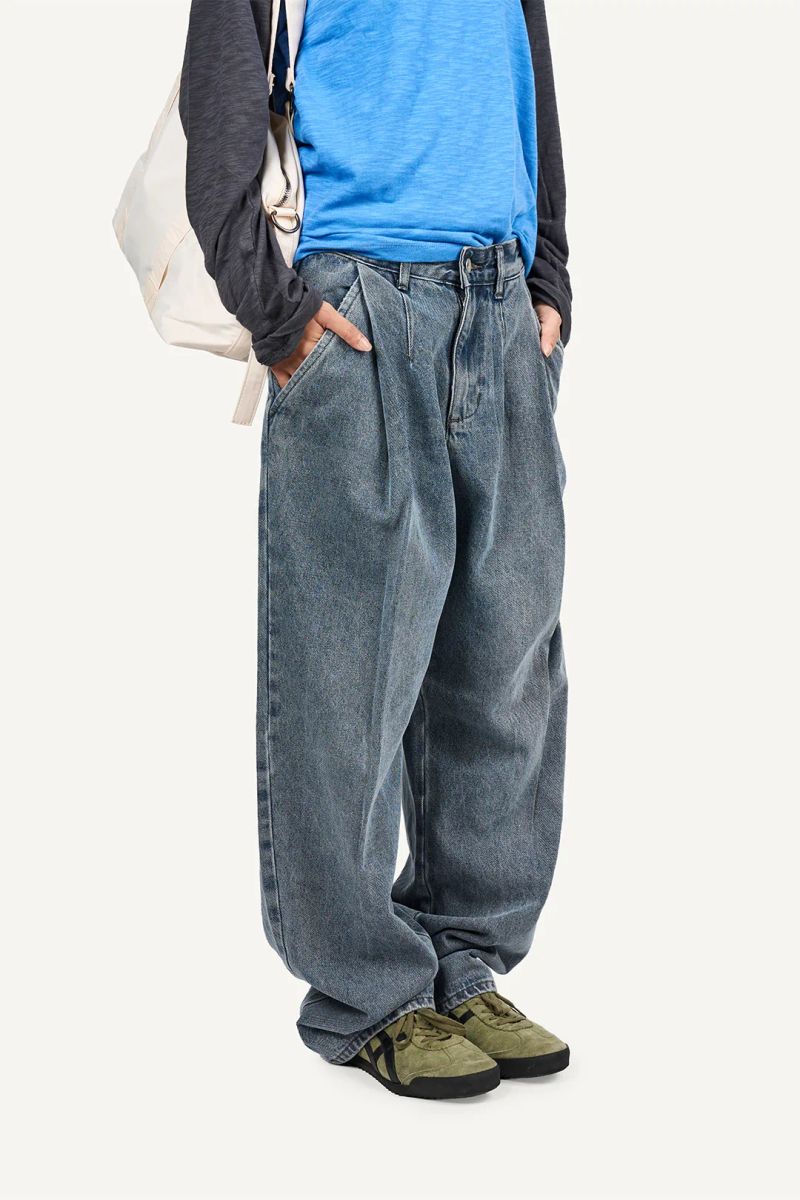 Essential Two Pintuck Denim Pants