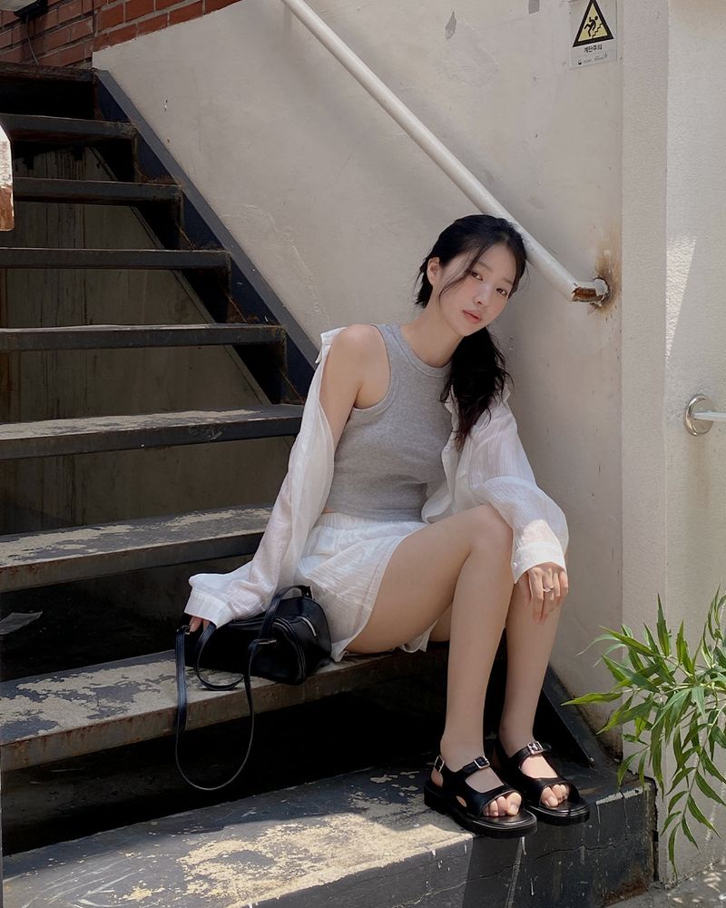 Ranked ribbed sleeveless
