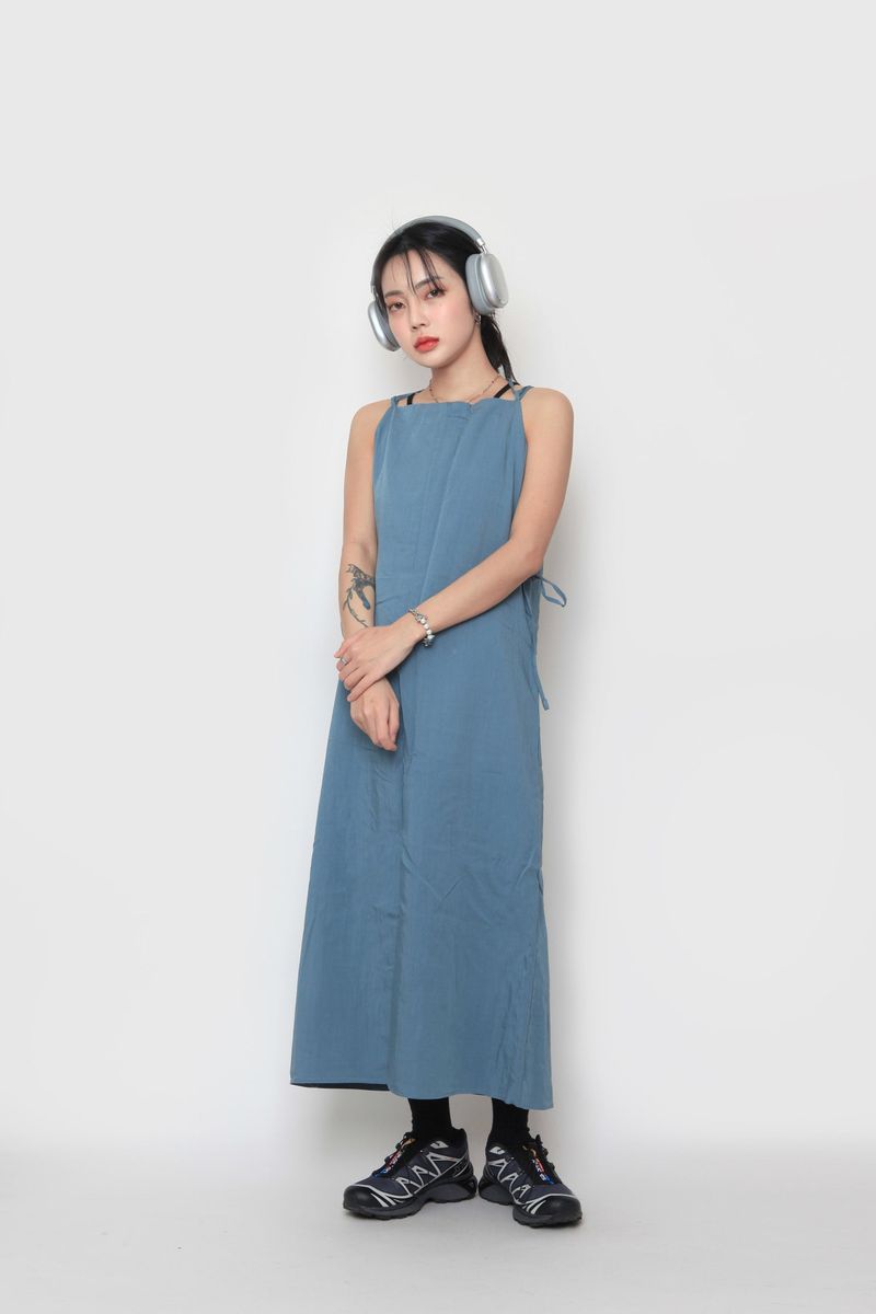 long slit sleeveless dress
