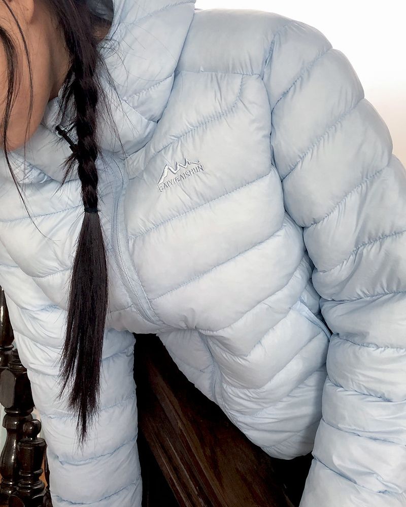 Turnre string Hood Nylon Lightweight Short Puffer Jacket