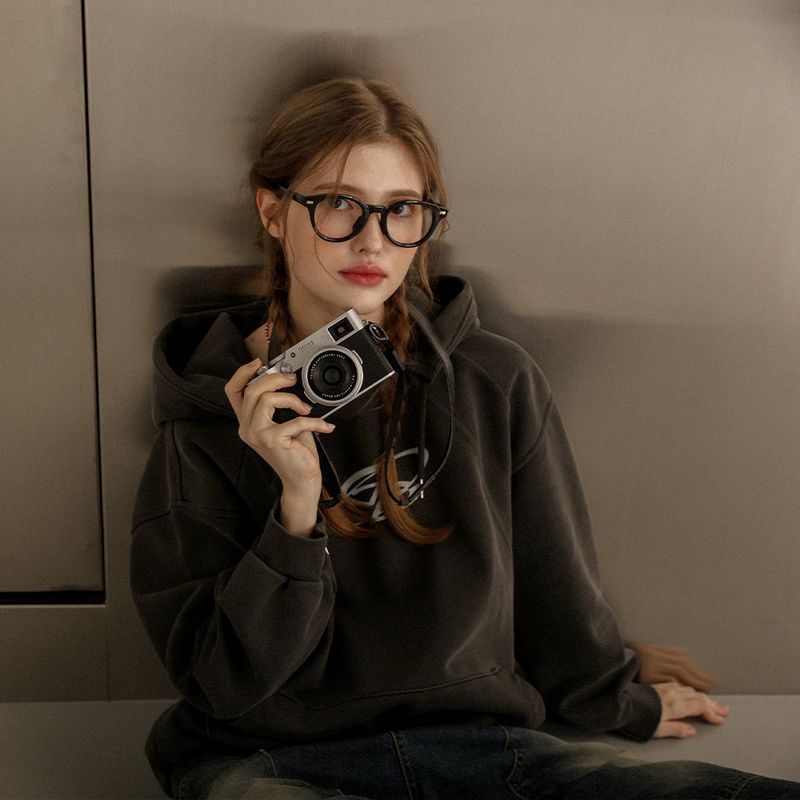 Pigment Line Hooded Sweatshirt