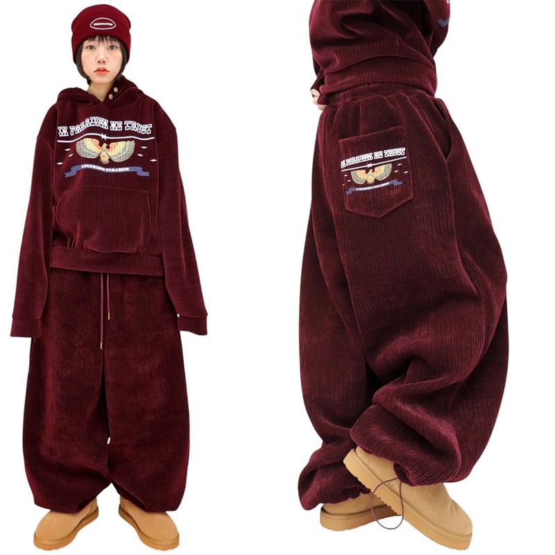 Wide corduroy mink napping pants