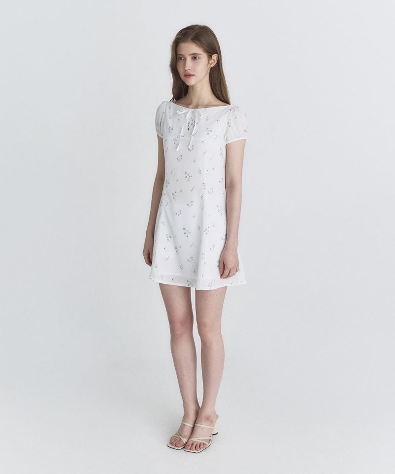 Ribbon flare dress (White)