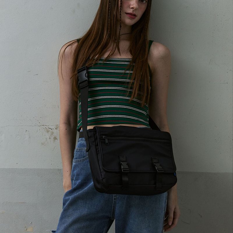 MESSENGER BAG (BLACK)