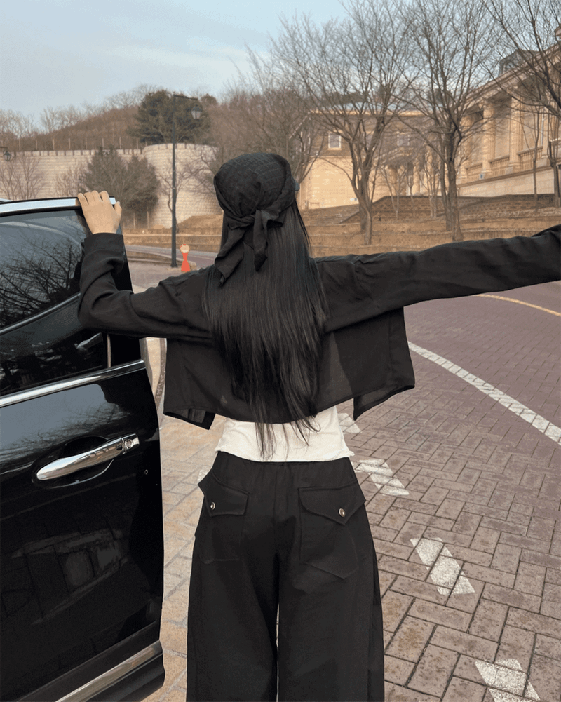 GUSTA（グスタ）の「Light Ease Semi Crop Long Sleeve Shirt (5 colors)（Tops）」
