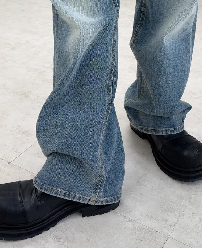 Kaise Washed Semi-Flare Jeans