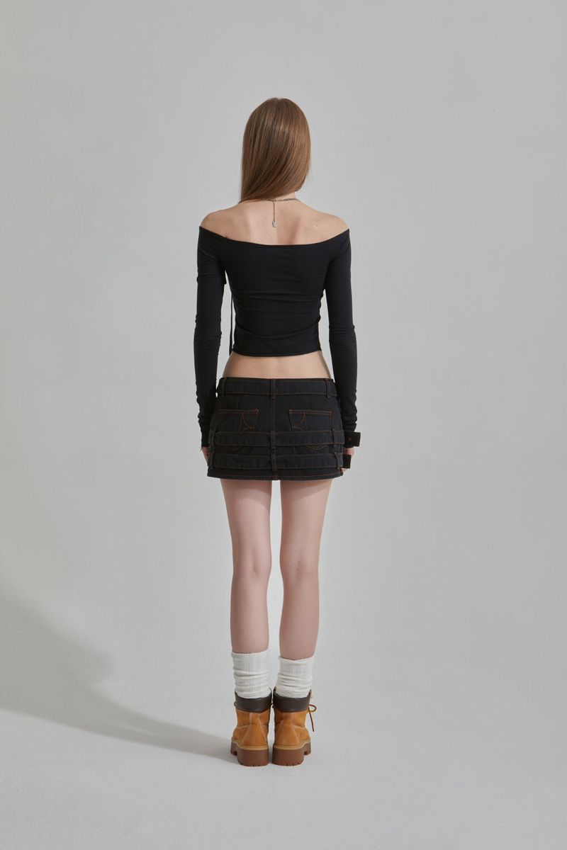 OUT SQUARE T-SHIRT