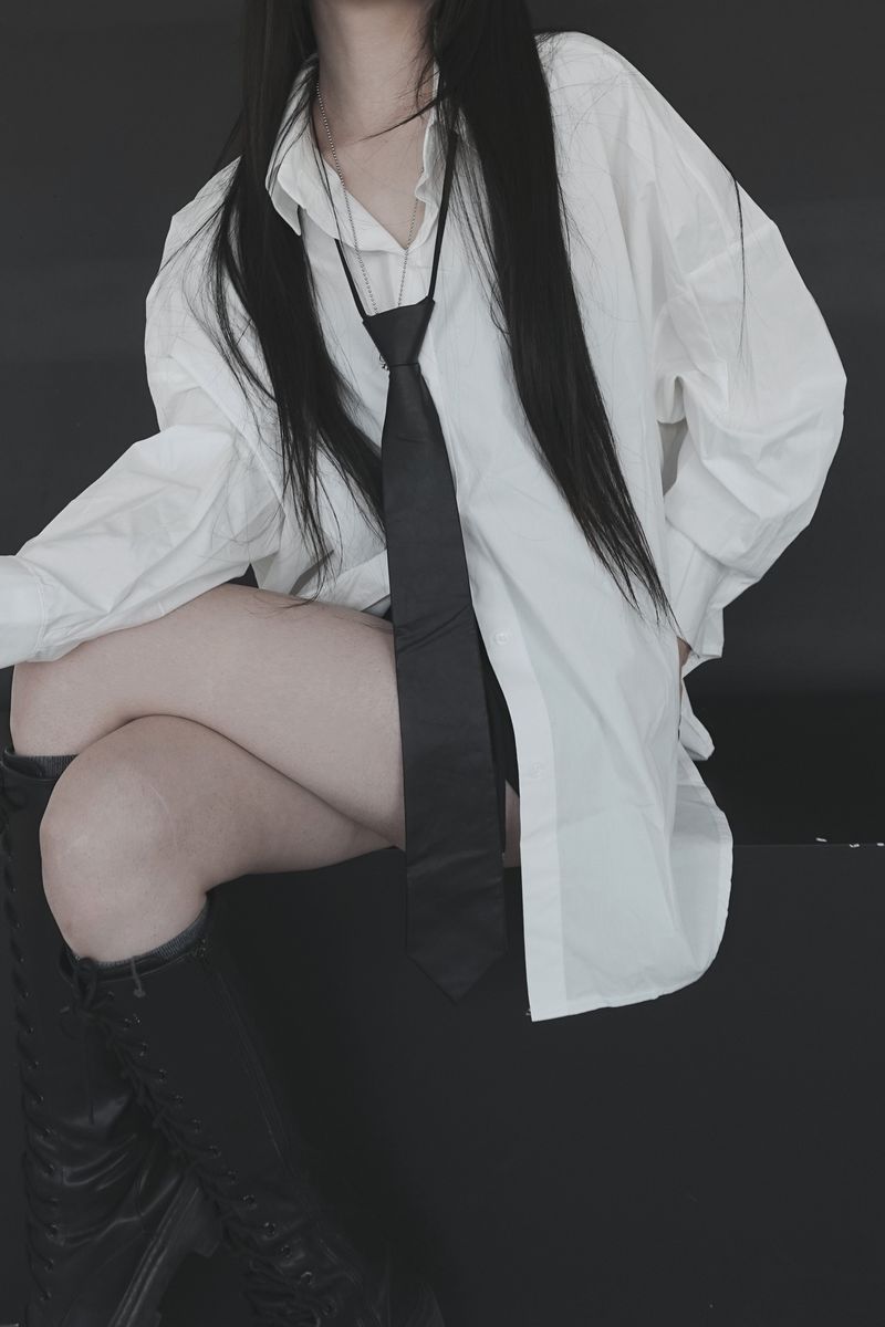basic overfit shirt