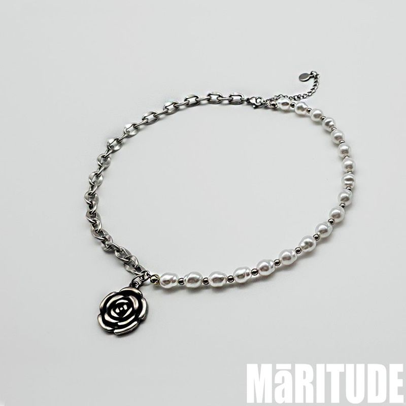 VINTAGE ROSE NECKLACE