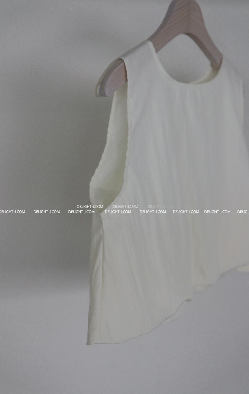Pumpkin Balloon Sleeveless Blouse