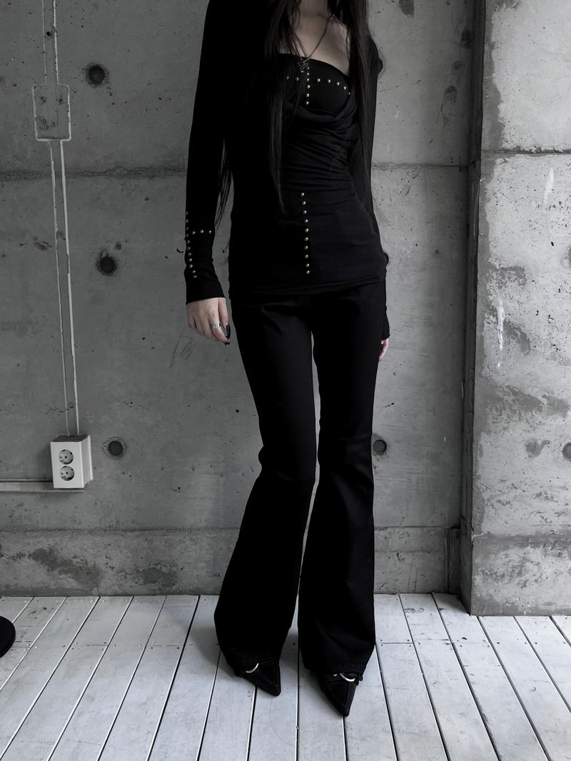 URBAN UNIQUE(アーバンユニーク)の「semi-low rise black bootcut denim(Pants)」
