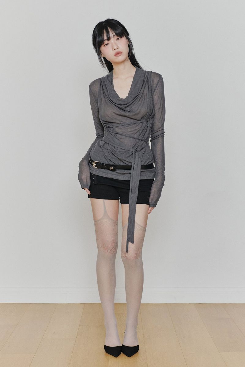 PAIN OR PLEASURE（ペインオアプレジャー）の「LILY COWL RIBBON TOP charcoal（Tops）」