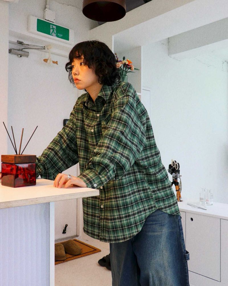 HundoP（ハンドピー）の「Oversized Vintage Flannel Check Shirt（Tops）」