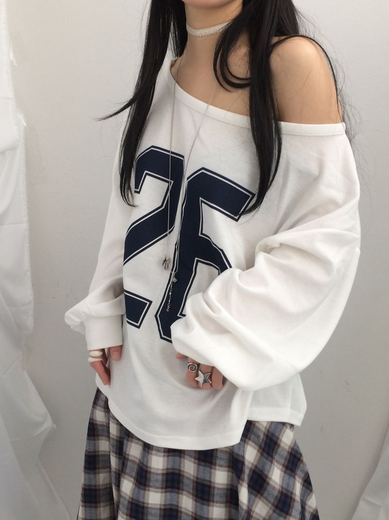 Numbering loose sweatshirt