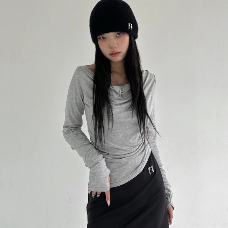 Meow Draping shrring Boat neck Top