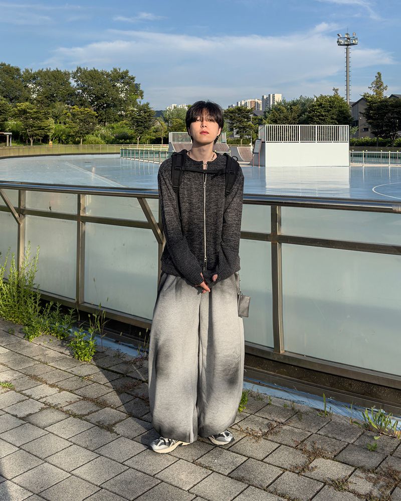 Angle Knit Zip-up with Hand Warmers