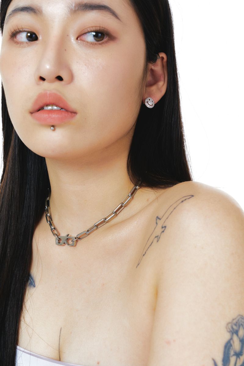 oval chain chocker