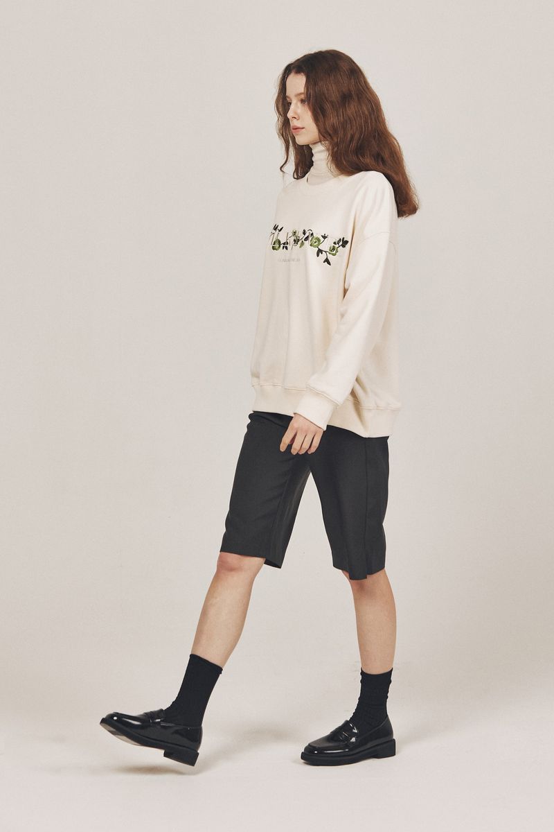 Flower Logo Embroidered Sweat shirt