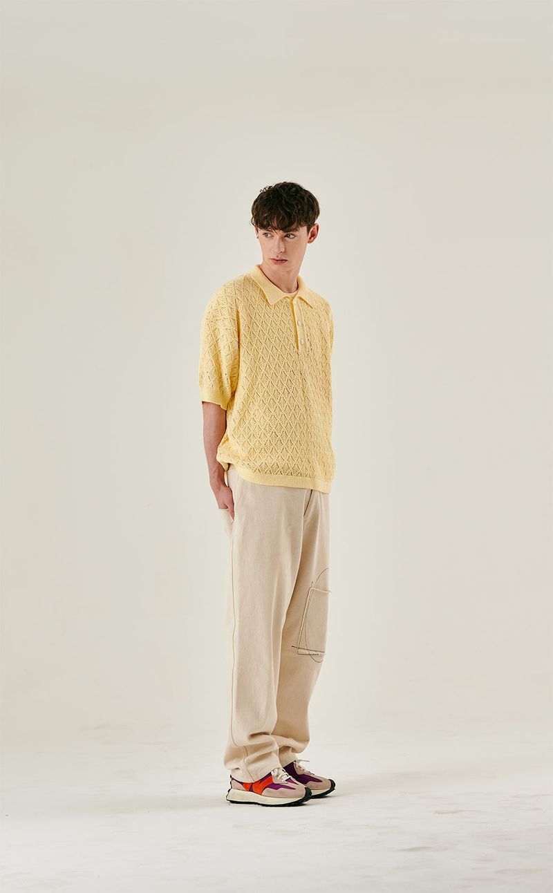 WIGGLY COLLAR KNIT TOP