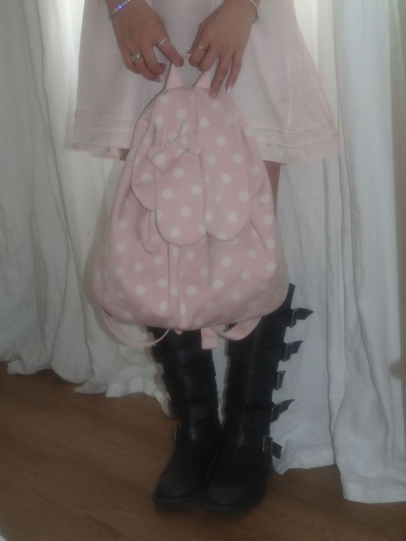 Pudgy bunny backpack _ Baby pink