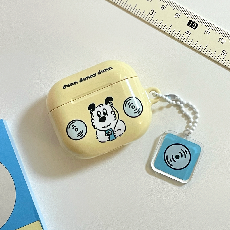 dunn dunny dunn（ダン ダニー ダン）の「ミュージックバターイエローエアポッズハードケース（スマホグッズ/小物）」