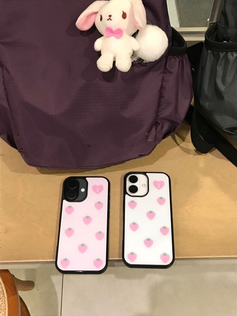 snow berry case - white snow