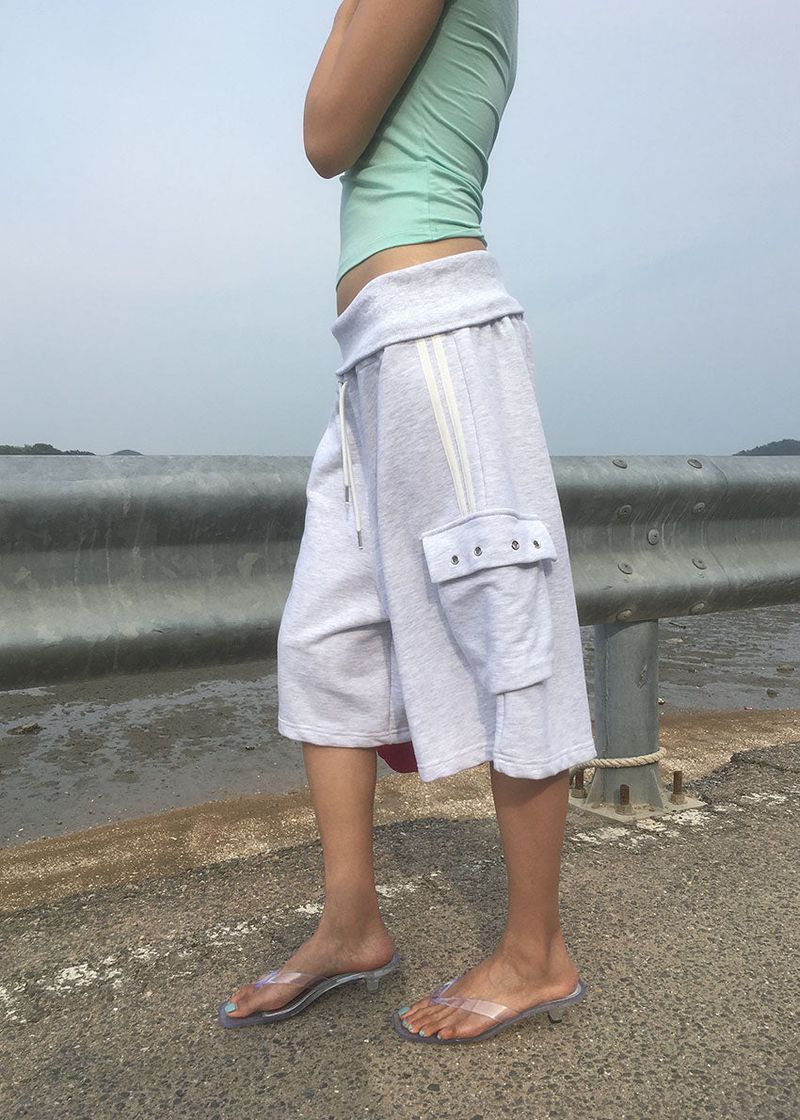 eon(イオエン)の「TRACK EYELET BERMUDA PANTS (3color)(Pants)」