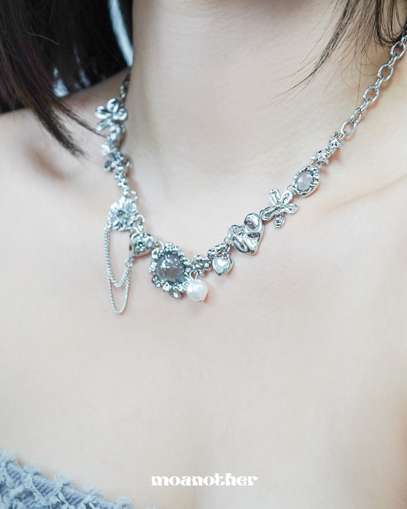 [Izna Bang Jeemin Pick!] Flower Dance Necklacea