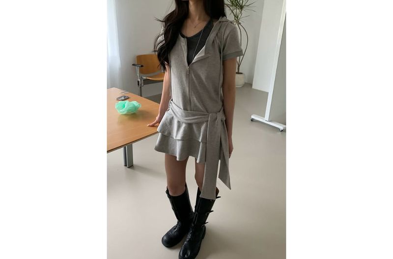 ムニ缶缶フードオペレーション（3 color）