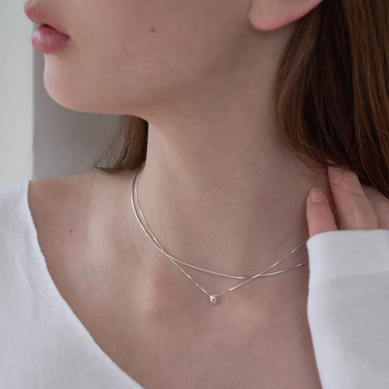 OVT-U（オーブイティーユー）の「Silver 925 Minimal Oval Charm Necklace（Accessories）」