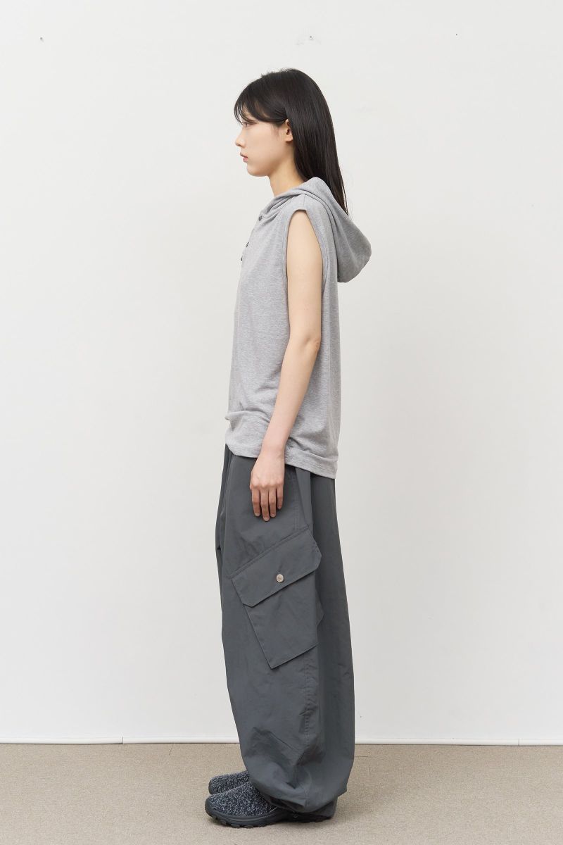 Arm Sleeveless Hooded Top