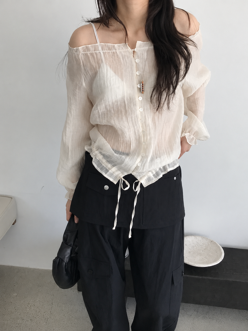 Salty Off-Shoulder Blouse (2 colors)