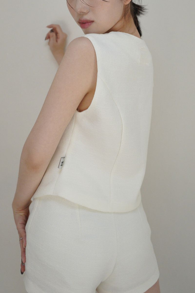 lnes vest - white