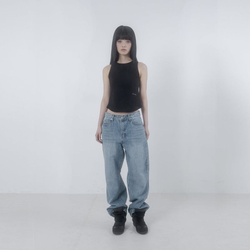 Essential sleeveless 001