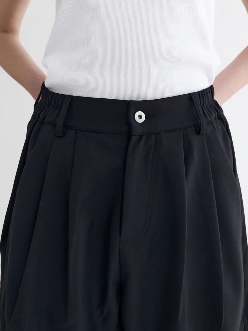 26SS PT5 Cropped Pleated Trousers