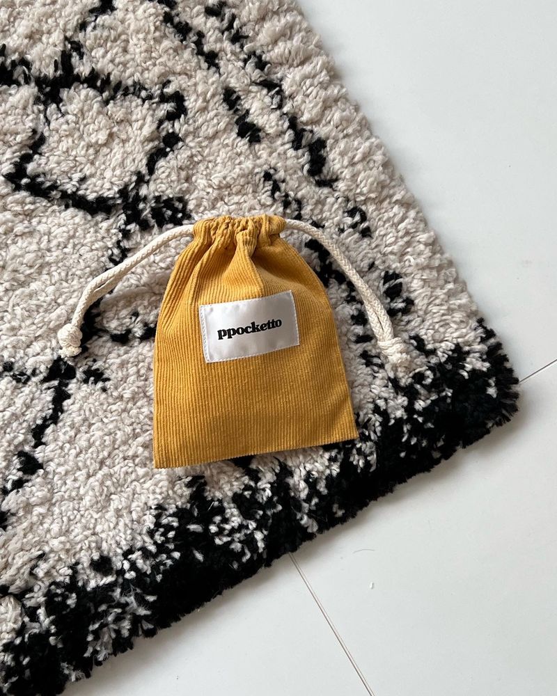 ppocketto corduroy string pouch