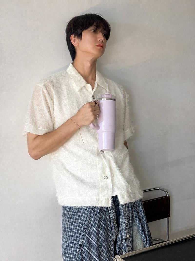 ASCLO（エジュクロ）の「[A-S0290] オーガンジーヘアリー半袖シャツ (2色)（Tops）」
