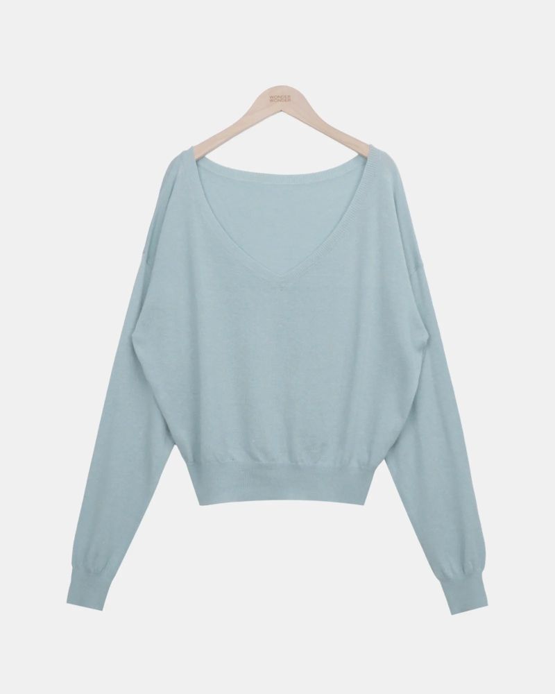 Seul Deep V-Neck Long-Sleeve Knit