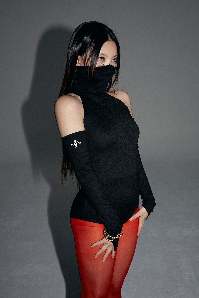 Loose-Neck Long-Sleeve Bodysuit(black)