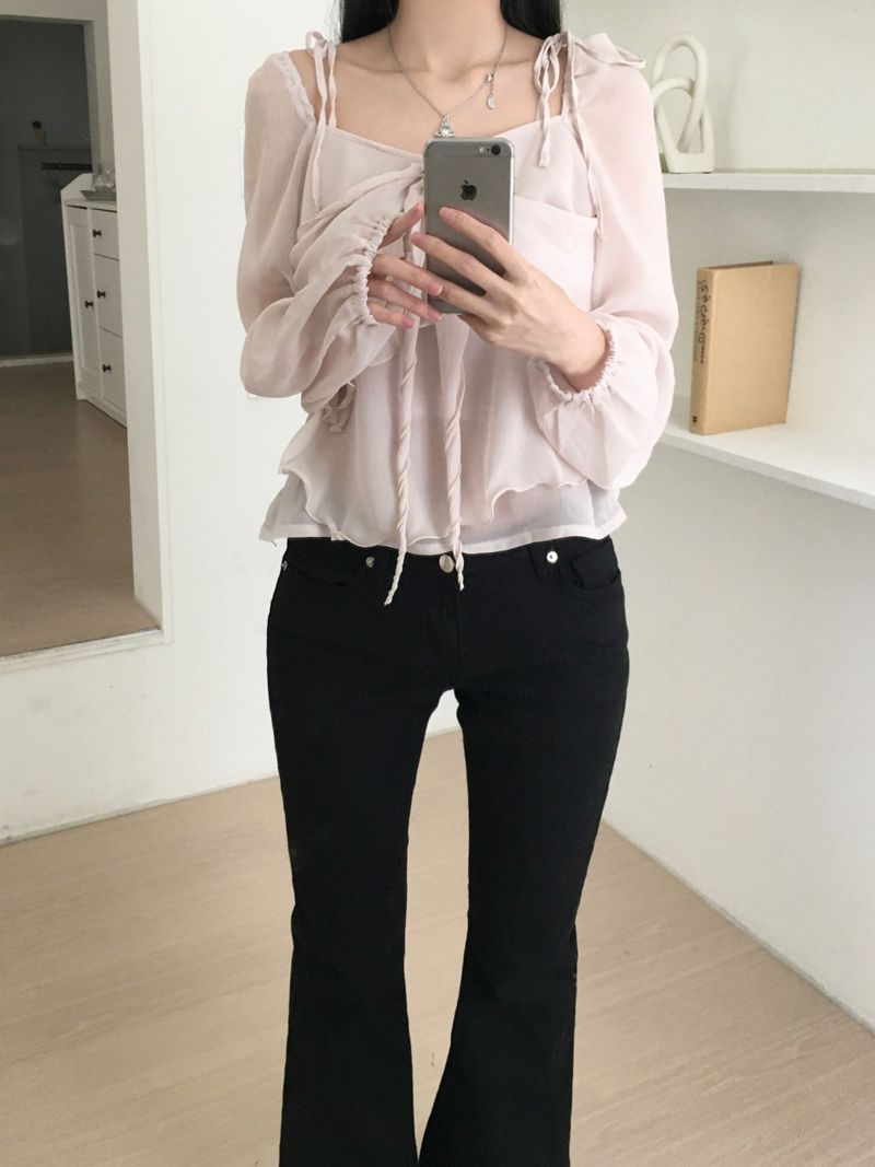 cheek ribbon blouse (2 colors)