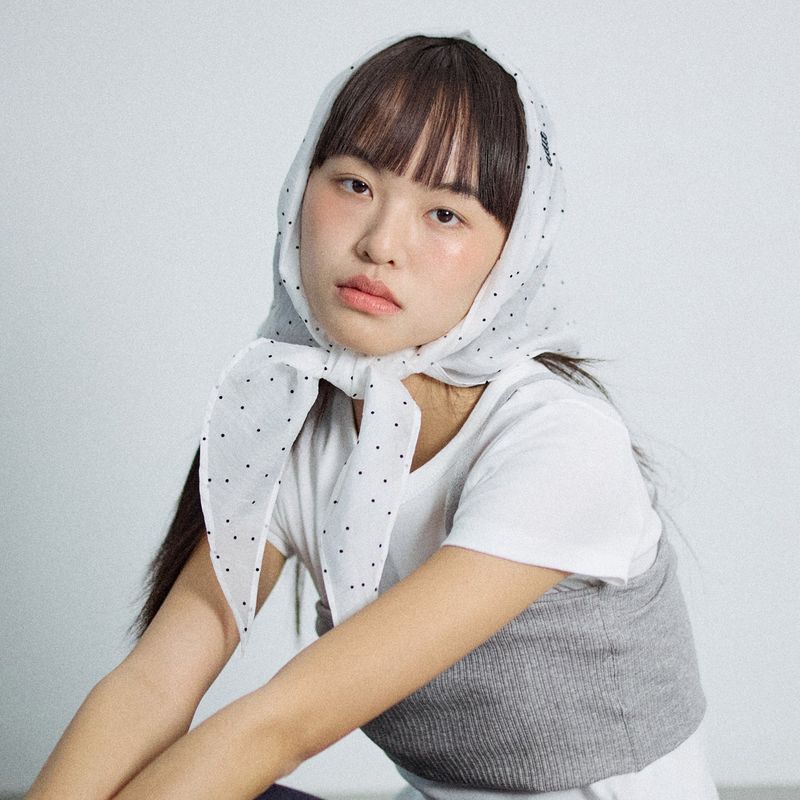 Dot pattern scarf_ivory