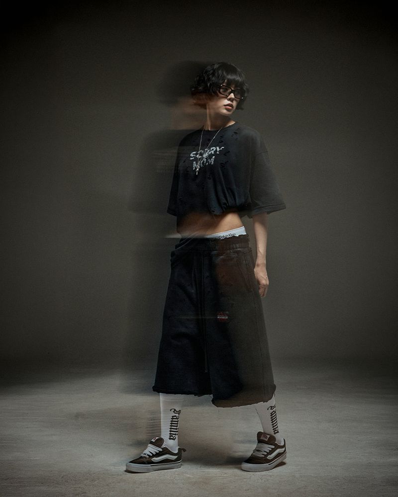 Washed destroyed bermuda P dusty black