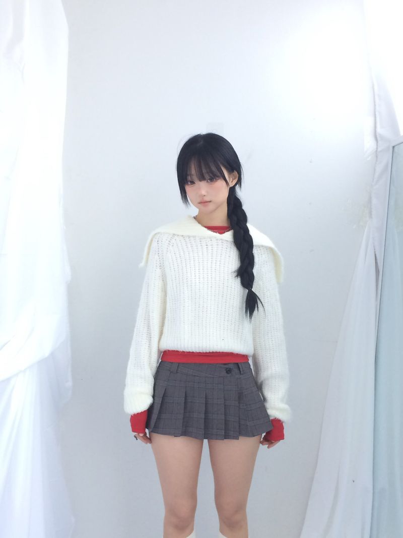 ner.ui.bin（ノエビン）の「Shoulder collar loose knitwear（Tops）」