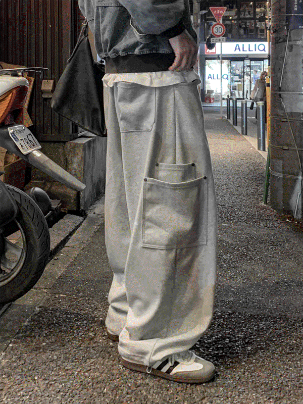 WHAT A LOOK（ワット ア ルック）の「Rivet Double Cargo Sweat pants（Pants）」