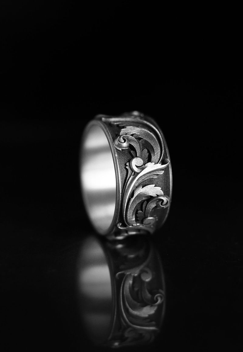 Acanthus Band