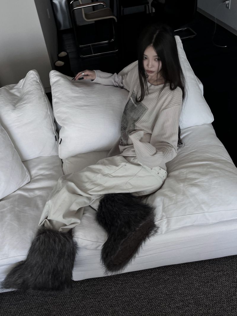 URBAN UNIQUE（アーバンユニーク）の「リブセブングラフィックニットTシャツ (3color)（トップス）」