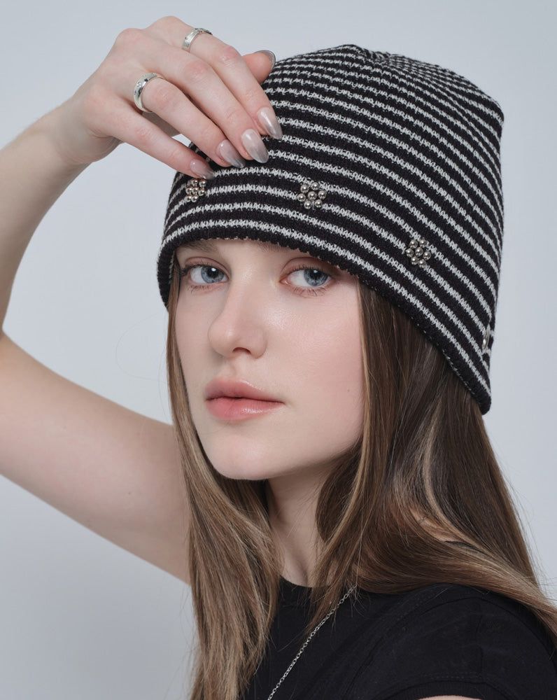 STUD LINE BEANIE_BLACK