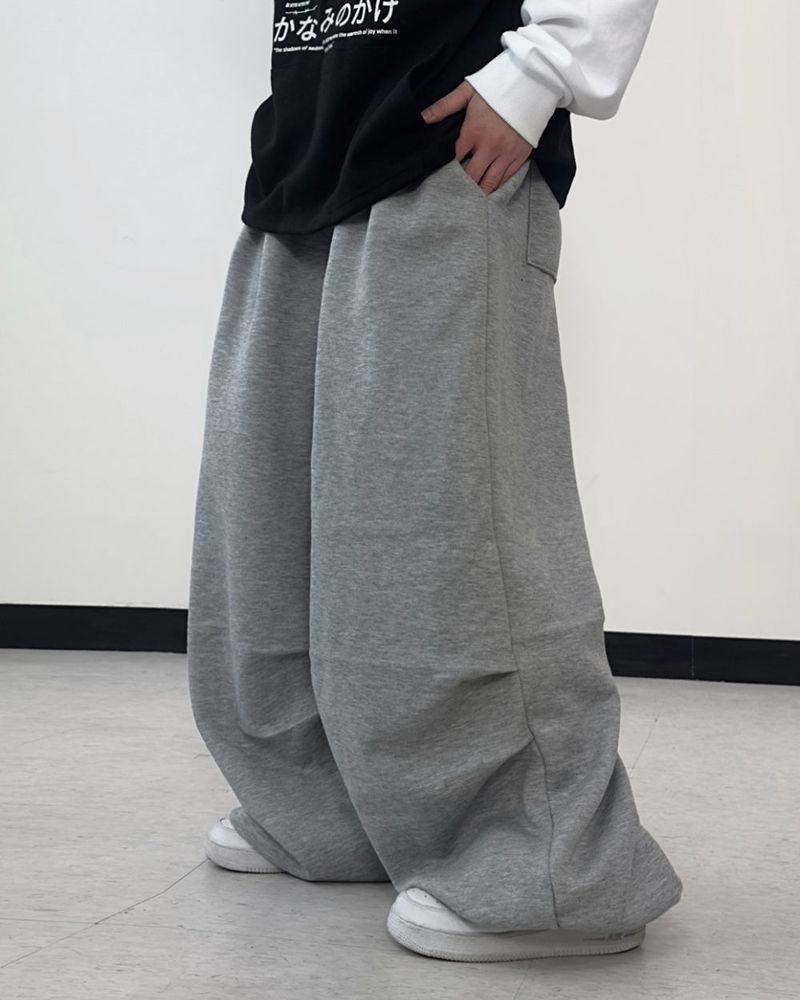 Grace Two-Tuck Sweat Pants