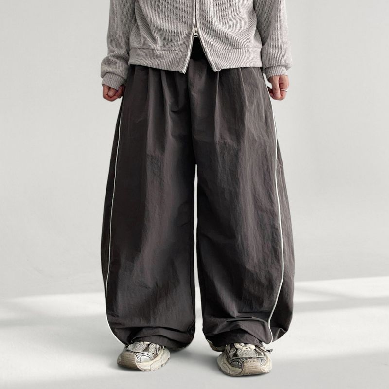 voarc（ボアク）の「Cuffs line side tuck string sweatpants（Pants）」